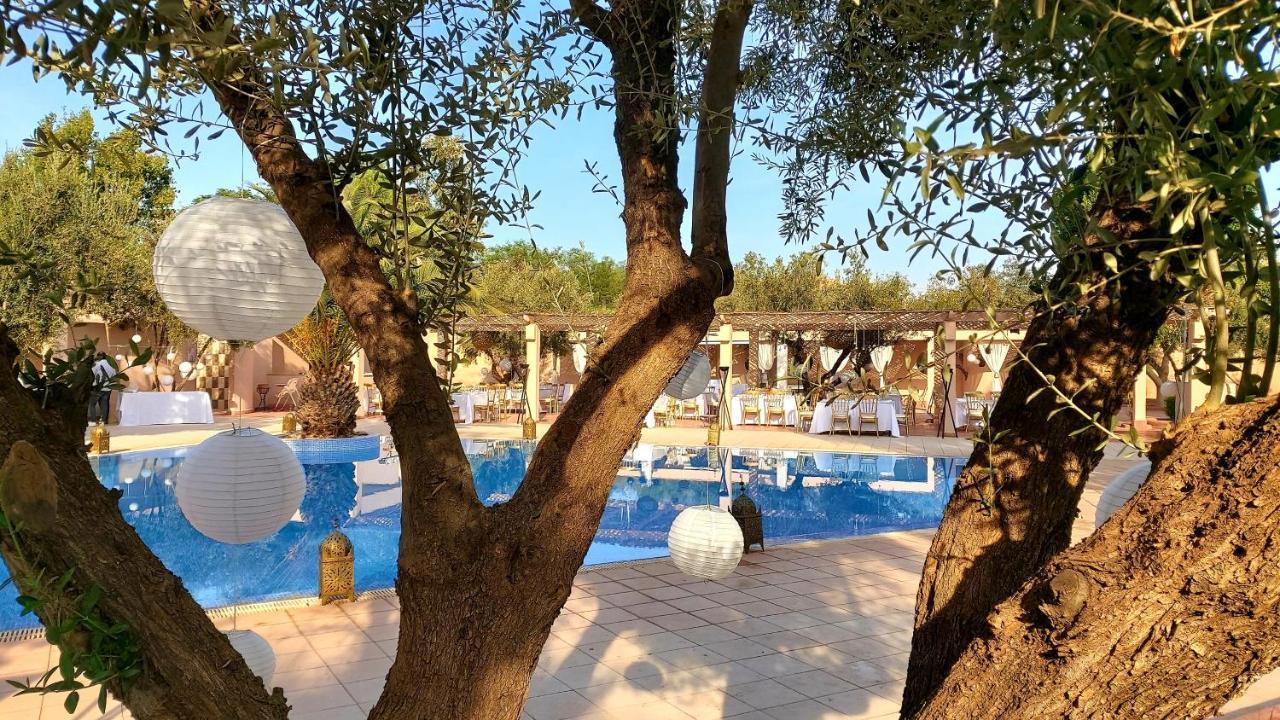 La Maison Des Oliviers Lagouassem Bagian luar foto
