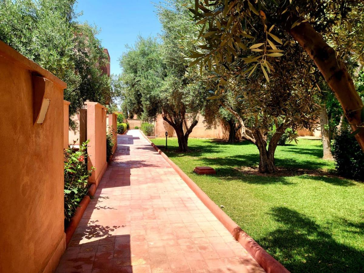 La Maison Des Oliviers Lagouassem Bagian luar foto