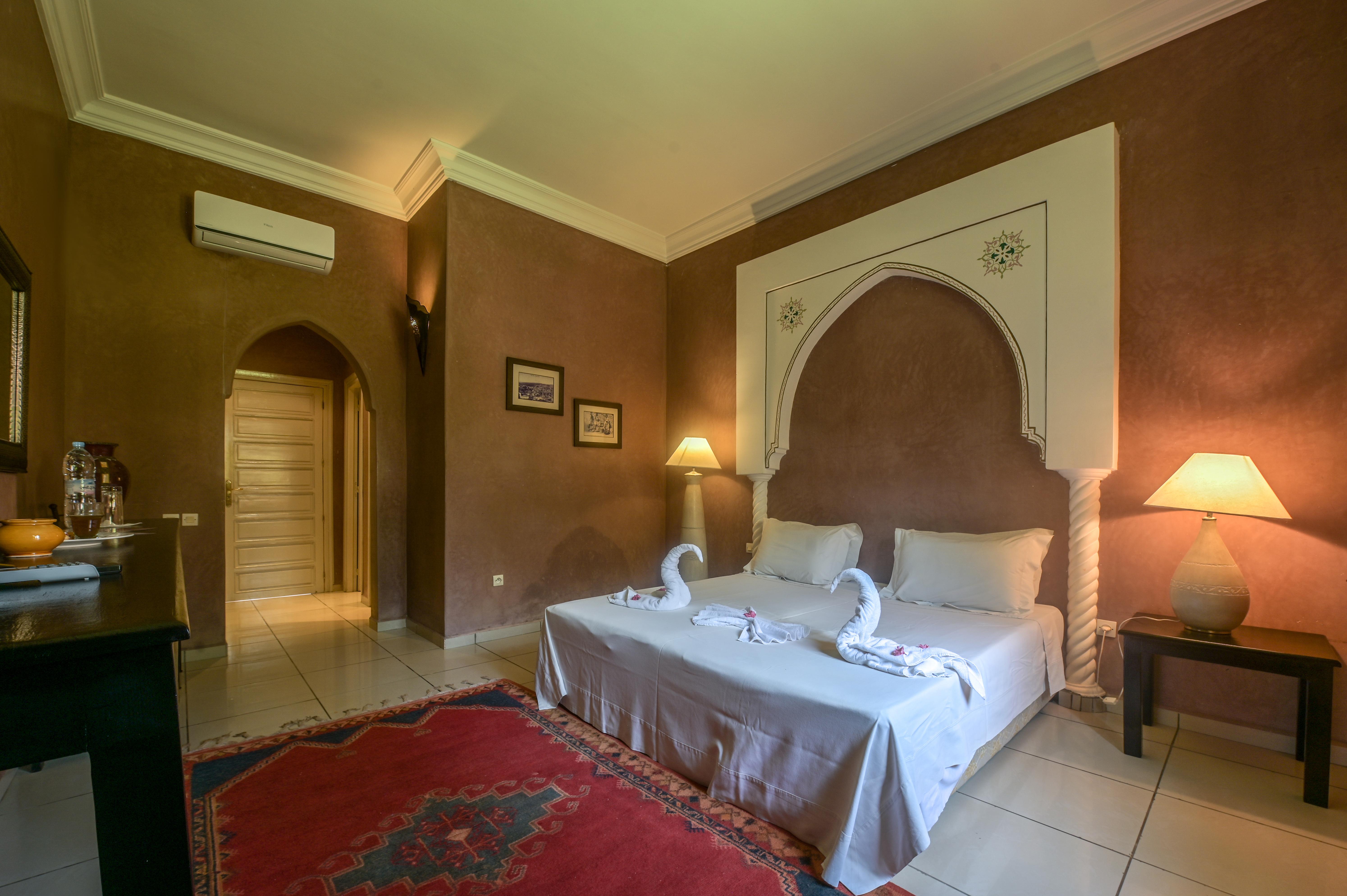 La Maison Des Oliviers Lagouassem Bagian luar foto